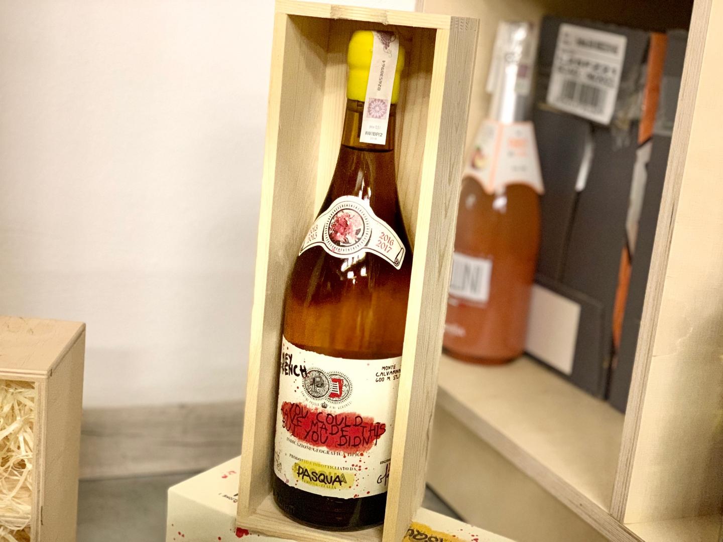 Jakie wino na prezent wybrać? Te upominki zachwycą każdego!