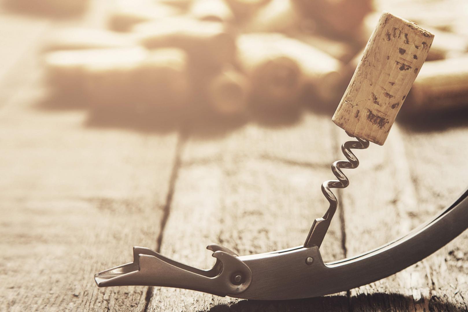 Podstawowe akcesoria winiarskie